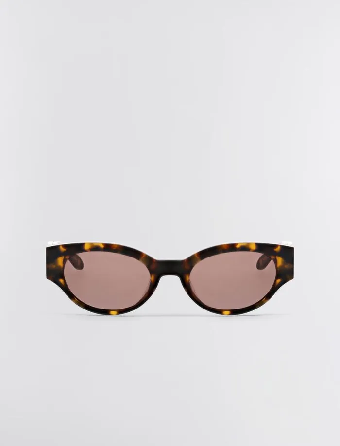 Women Signature Oval Icon Sunglasses Blonde Demi BCBG Sunglasses Women Signature Oval Icon Sunglasses Blonde Demi BCBG Sunglasses