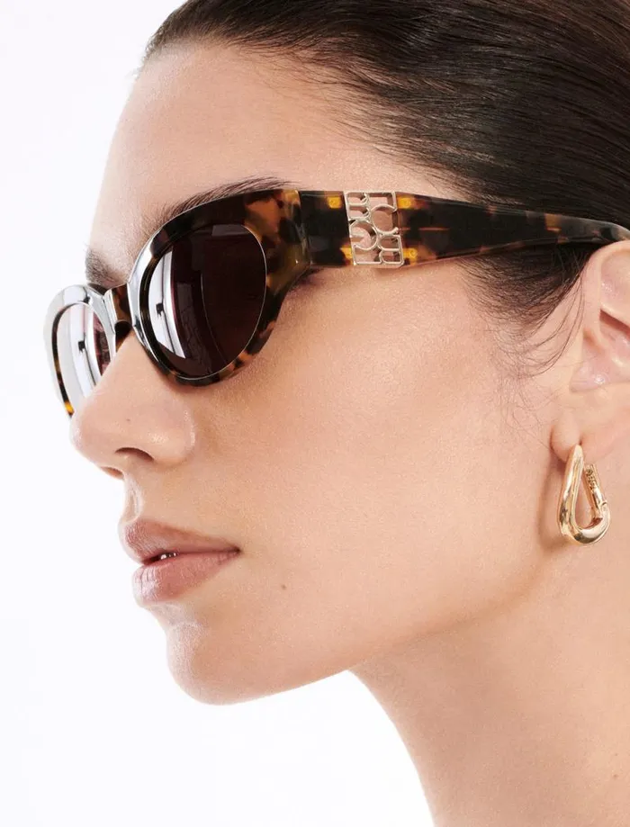 Women Signature Oval Icon Sunglasses Blonde Demi BCBG Sunglasses Women Signature Oval Icon Sunglasses Blonde Demi BCBG Sunglasses