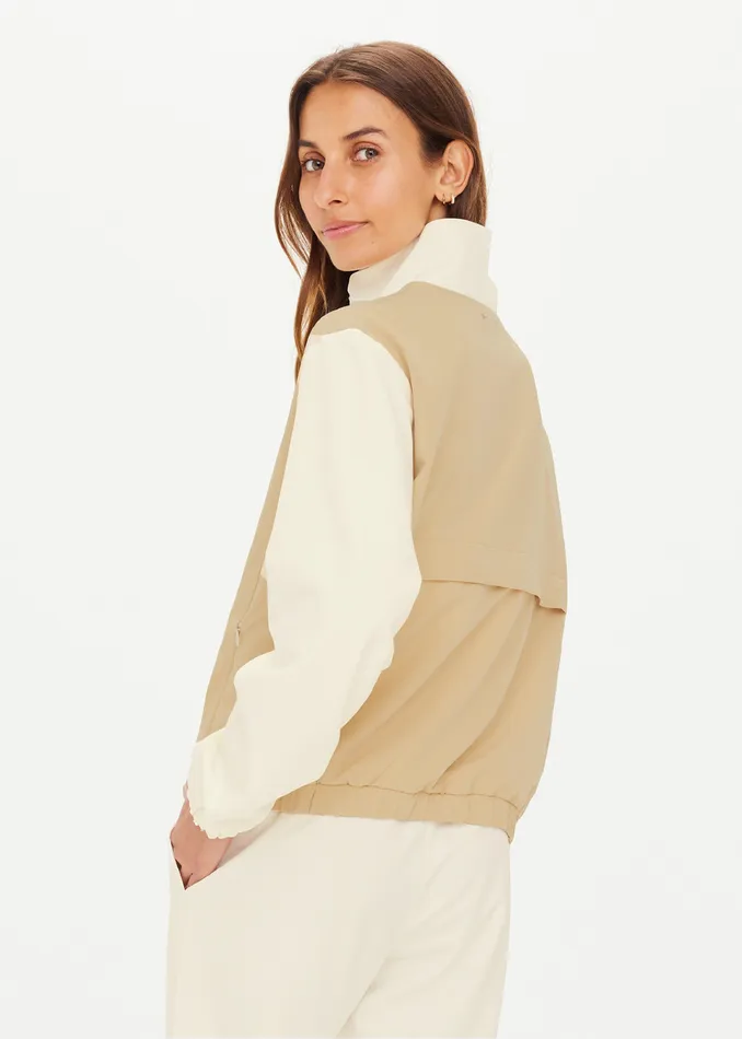 Women THE UPSIDE MANSI DAWSON RUN JACKET Jackets and Coats