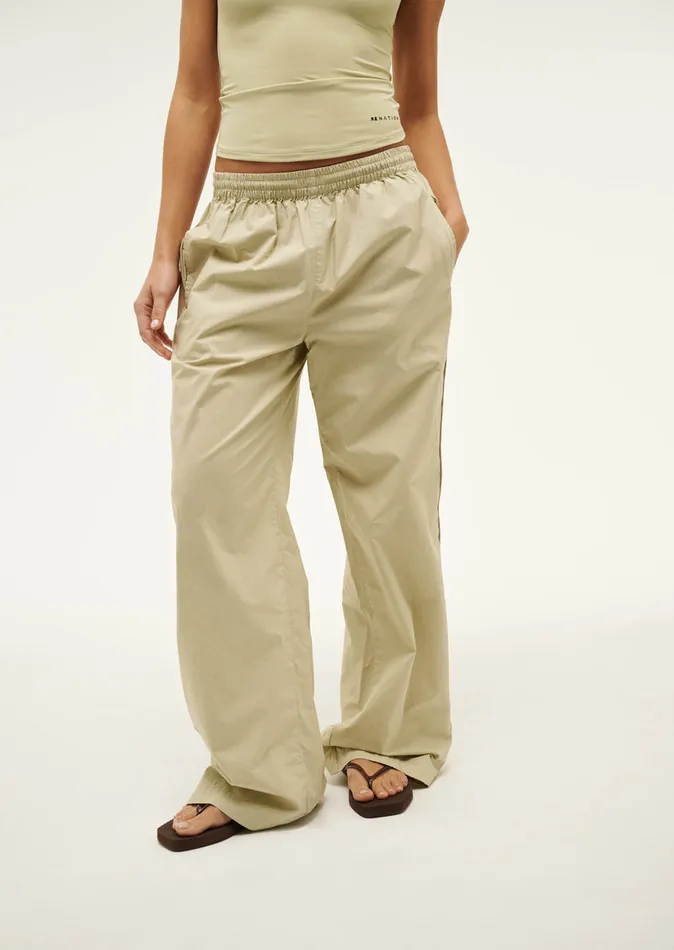 Women WAVEFORM PANT IN OVERCAST Pants PE Nation